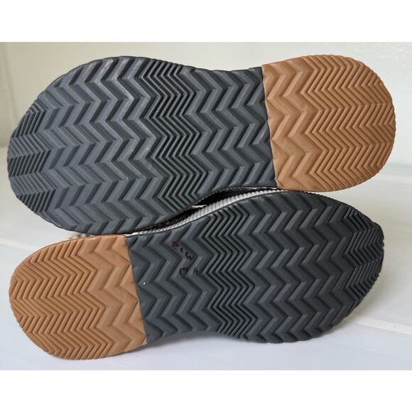 NEW SOREL Sz 6 Out 'N About III Conquest Waterproof Boots Sneakers Gray Suede - Picture 7 of 10